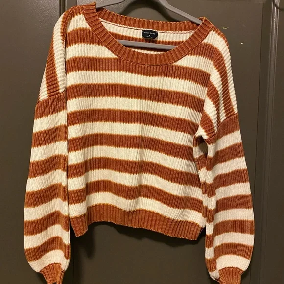 Jean jacket - Picture 6 of 8